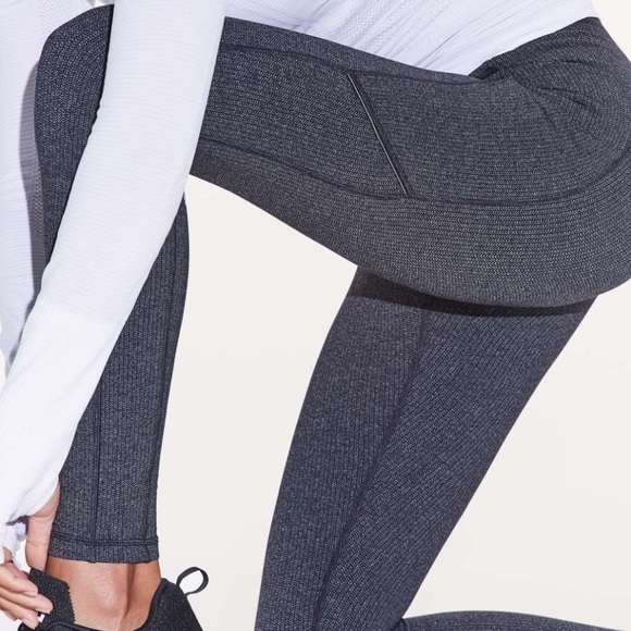 LULULEMON Speed Up Tight *28" Luxtreme Knit - Picture 13 of 13